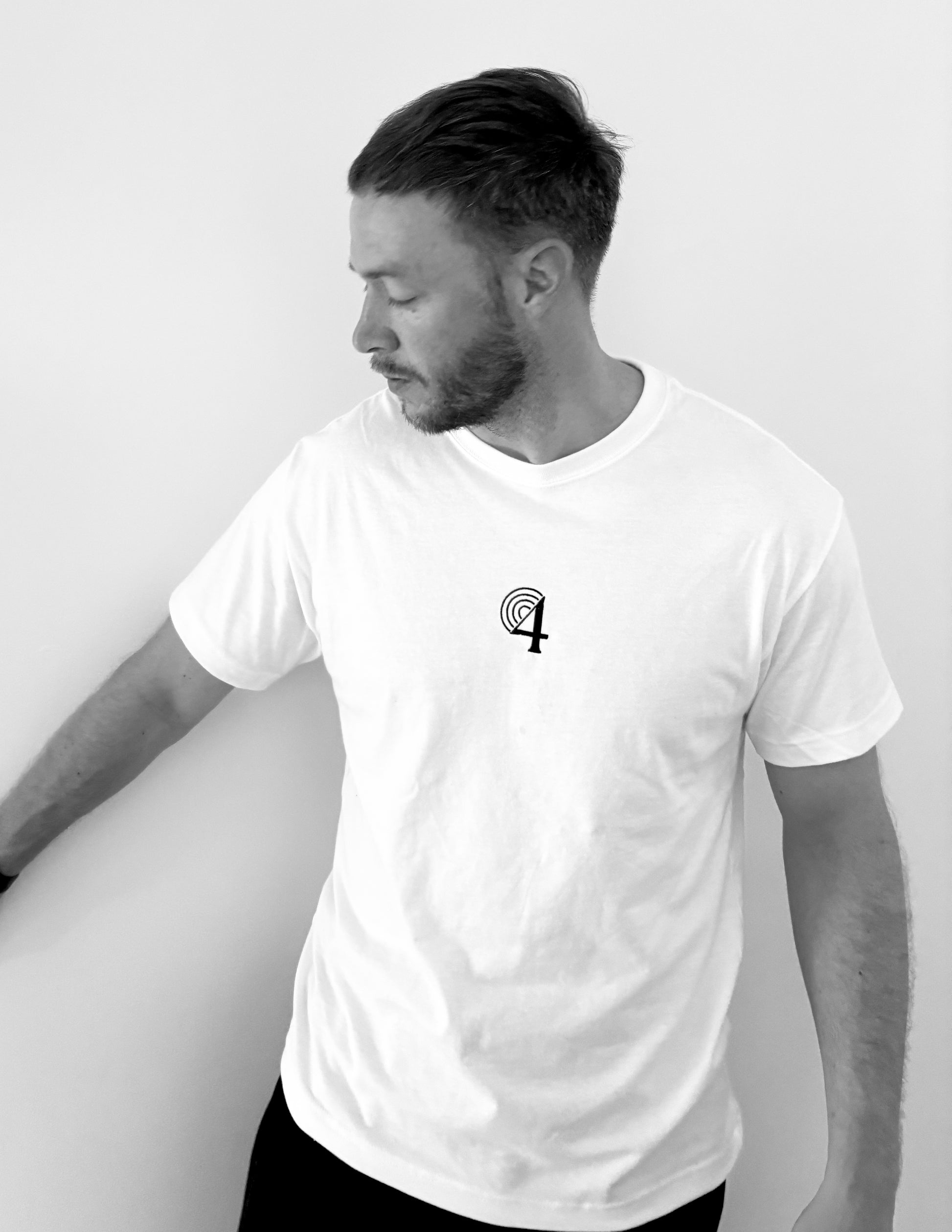 WHITE LOGO T-SHIRT